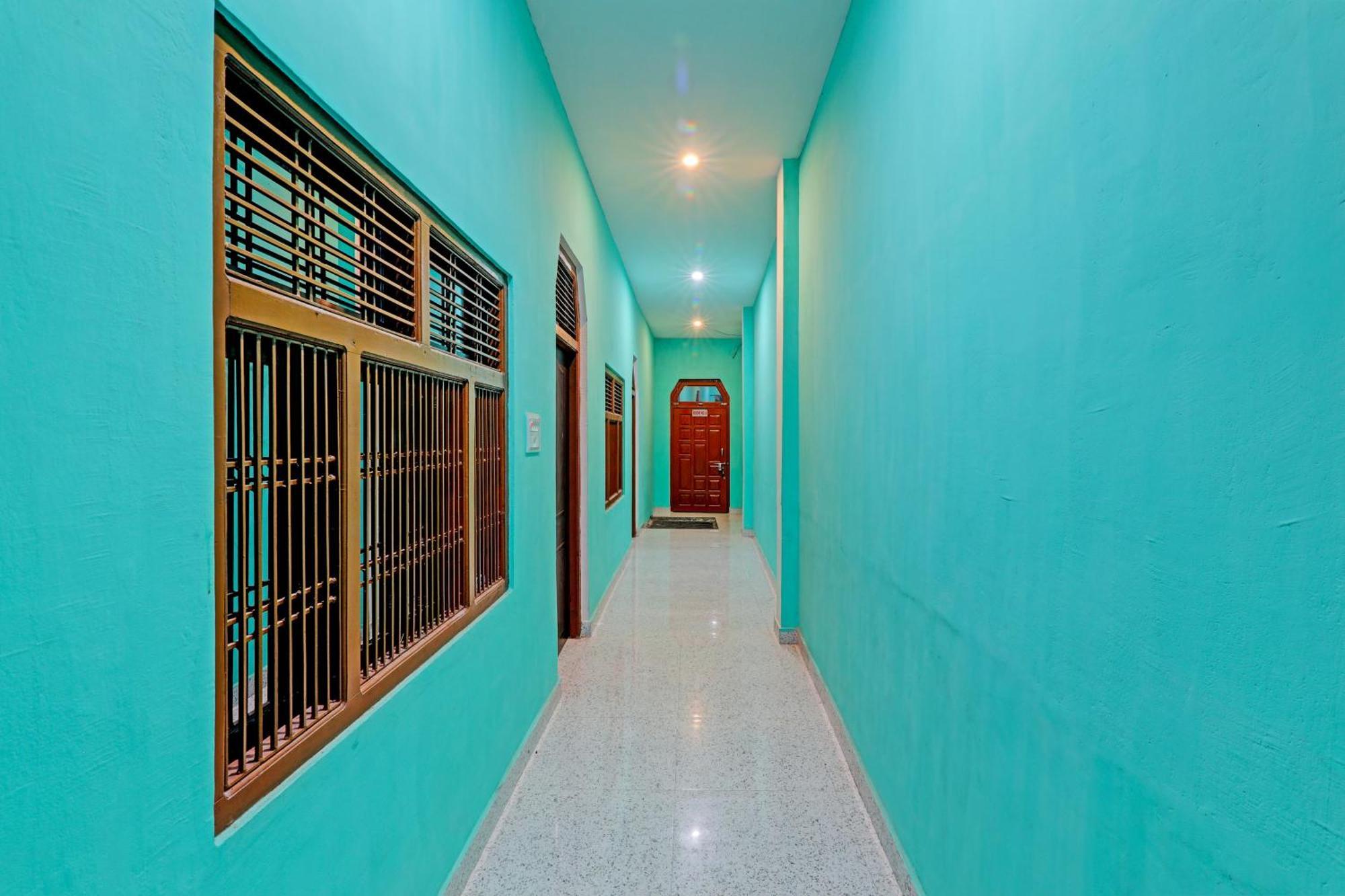 Hotel O Home Om Marriage Hall Ayodhya Exterior photo