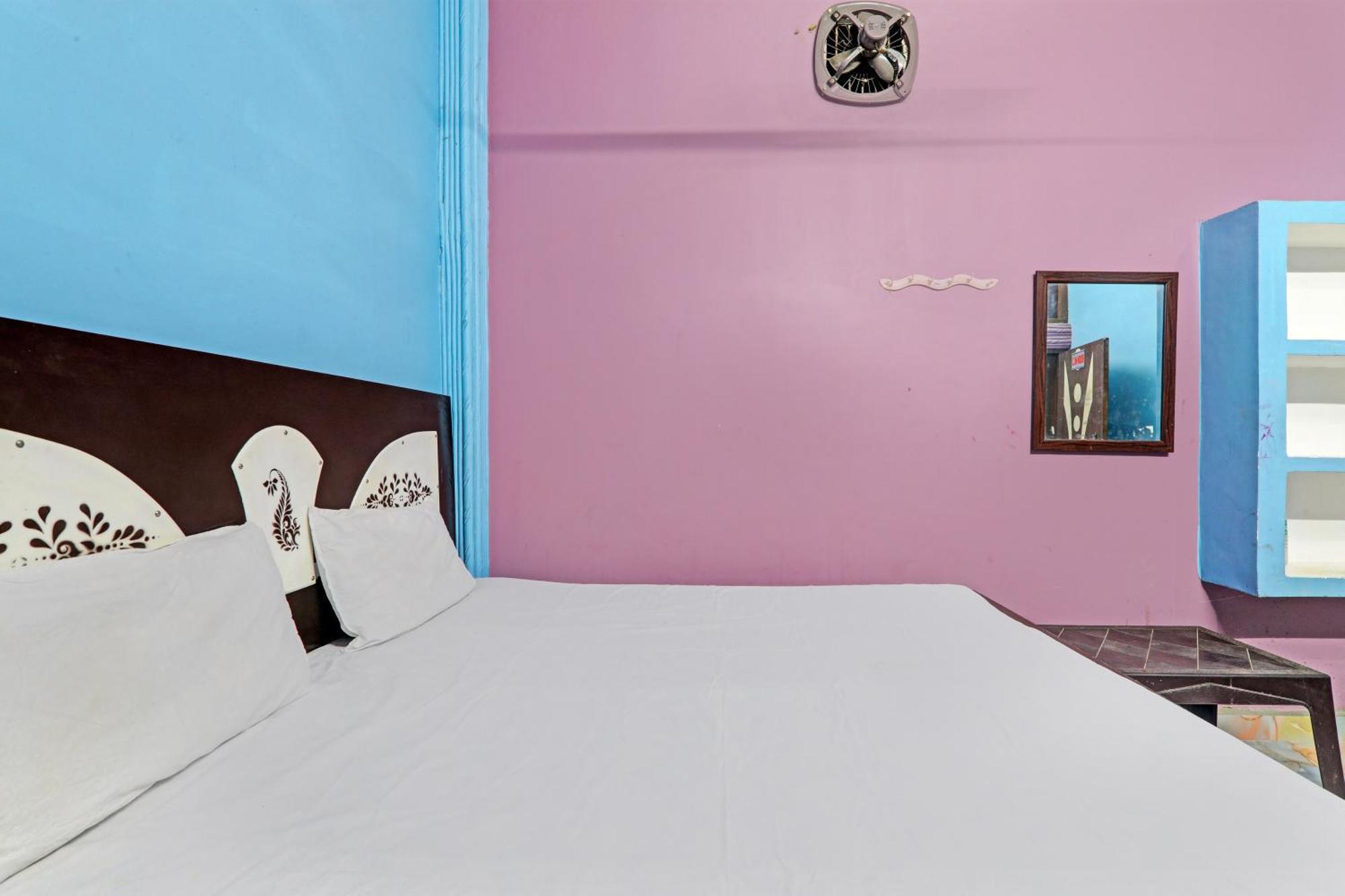 Hotel O Home Om Marriage Hall Ayodhya Exterior photo