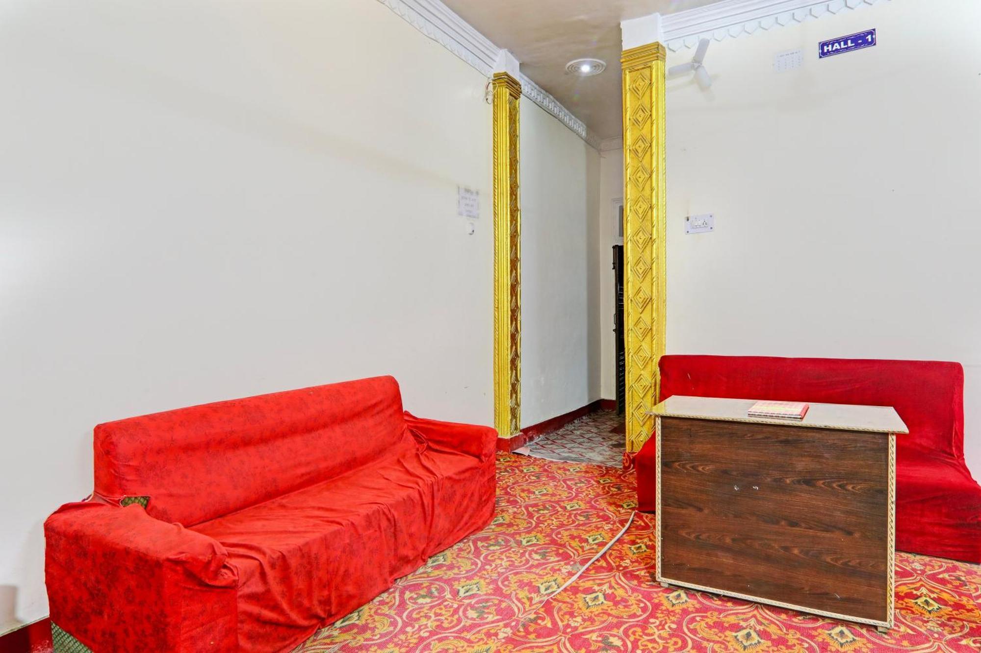 Hotel O Home Om Marriage Hall Ayodhya Exterior photo